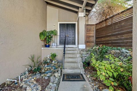 Tiny photo for 464 Archglen Way, SAN JOSE, CA 95111 (MLS # ML82025295)