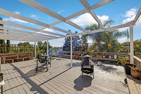 Tiny photo for 464 Archglen Way, SAN JOSE, CA 95111 (MLS # ML82025295)