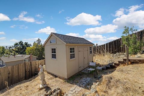 Tiny photo for 464 Archglen Way, SAN JOSE, CA 95111 (MLS # ML82025295)