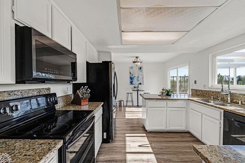 Tiny photo for 464 Archglen Way, SAN JOSE, CA 95111 (MLS # ML82025295)