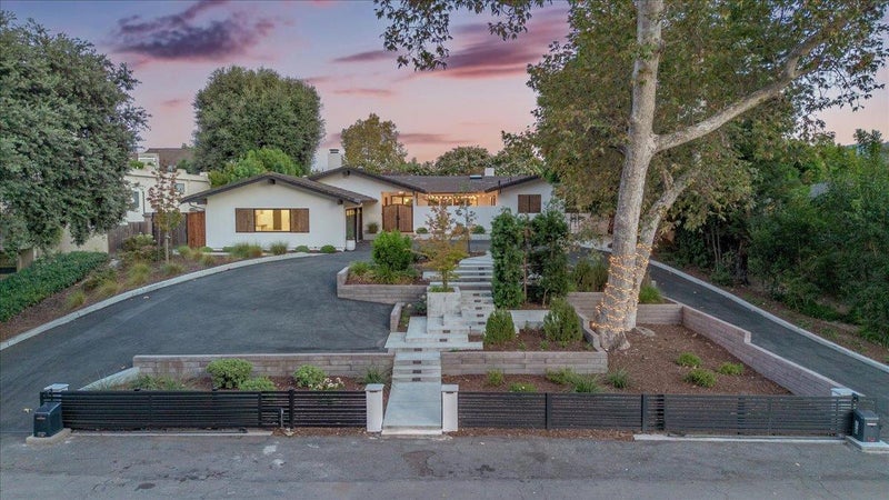 1766 Dry Creek Road
