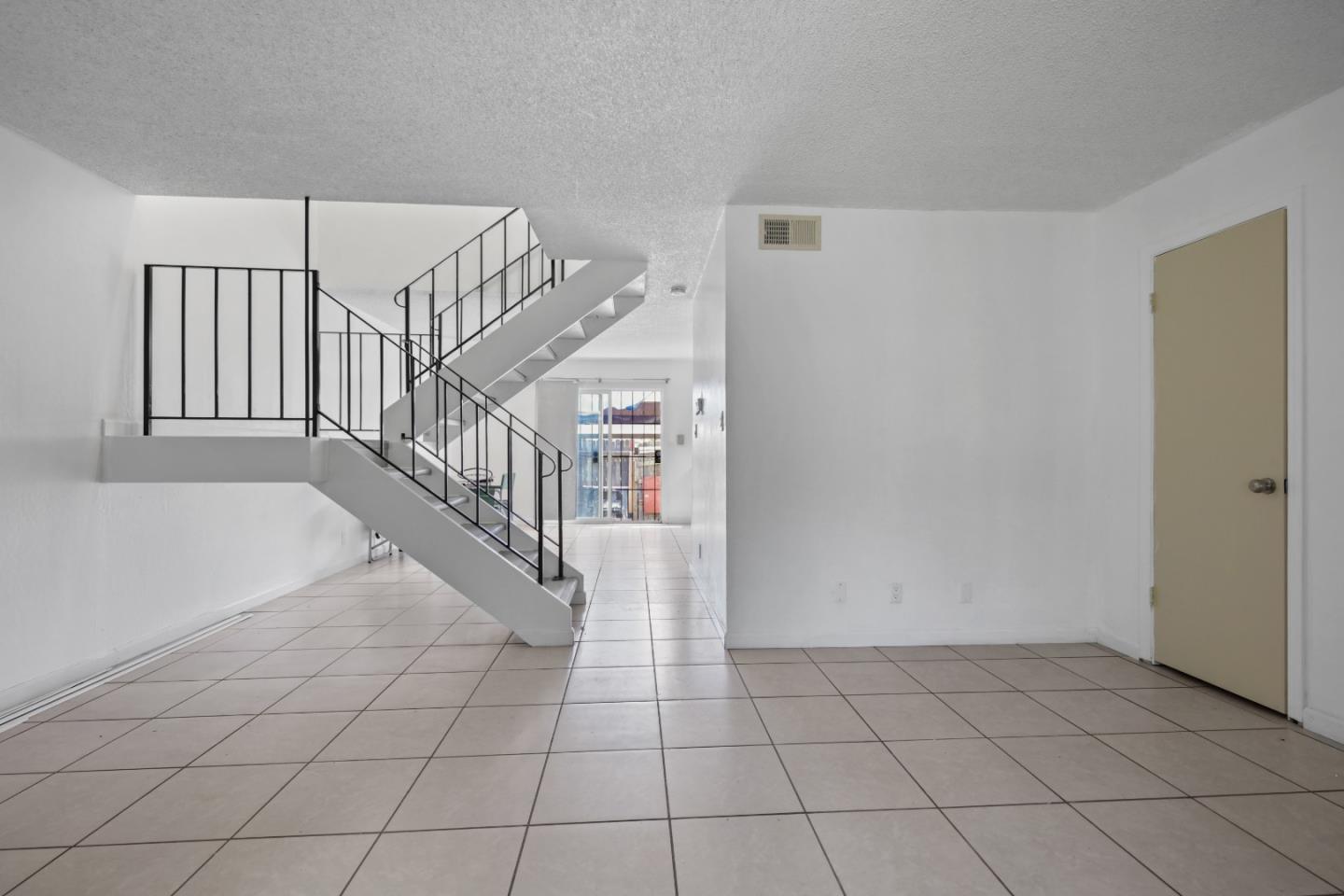 540 Salem Way