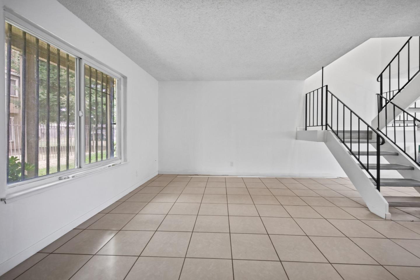 540 Salem Way