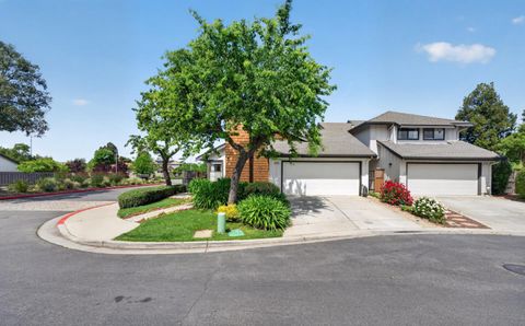 Photo of 17590 Carriage Lamp Way, Morgan Hill, CA 95037 (MLS # ML82042410)