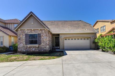 Photo of 3557 Rainsong Circle, RANCHO CORDOVA, CA 95670 (MLS # ML82028201)