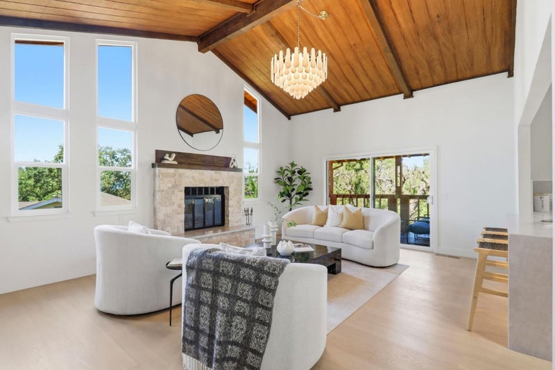 3175 Oak Leaf Court