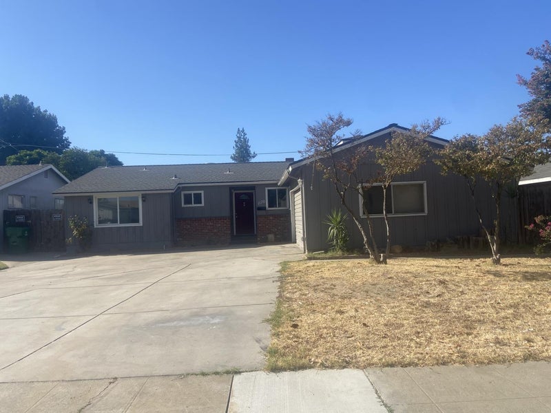 1170 Spruce
