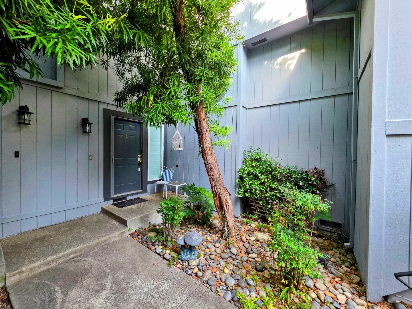 7464 Tulare Hill Lane
