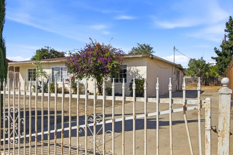 13001 Brown Avenue