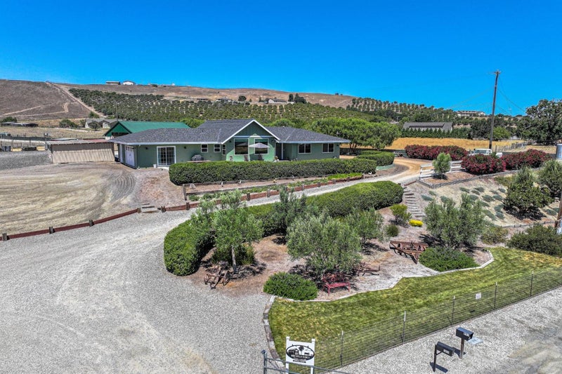 991 Riverside Road
