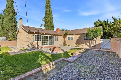Tiny photo for 6539 Petit Avenue, VAN NUYS, CA 91406 (MLS # ML82029851)