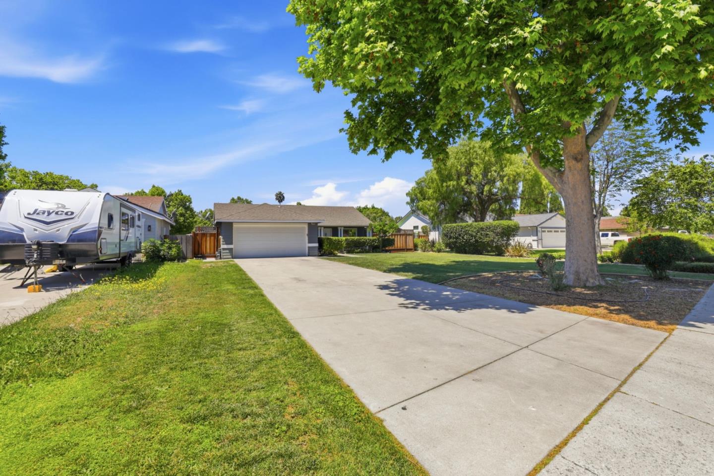 2060 Evelyns Drive