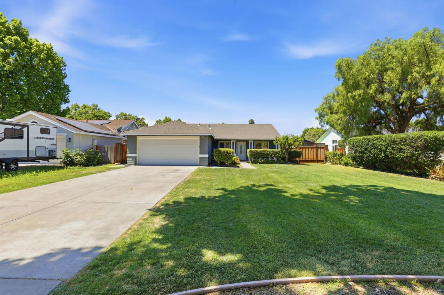 2060 Evelyns Drive
