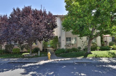 118 Via Lago LOS GATOS CA 95032