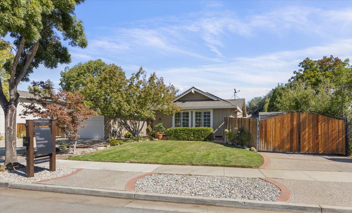 6898 Shearwater Drive