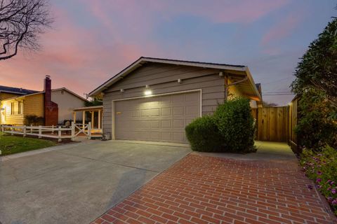 Tiny photo for 841 Maranta Avenue, Sunnyvale, CA 94087 (MLS # ML82036911)