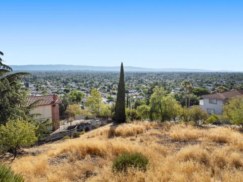 Tiny photo for 14847 Watters Drive, SAN JOSE, CA 95127 (MLS # ML82026264)
