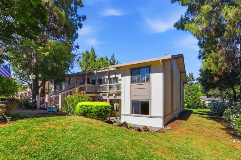 5177 Cribari Knolls