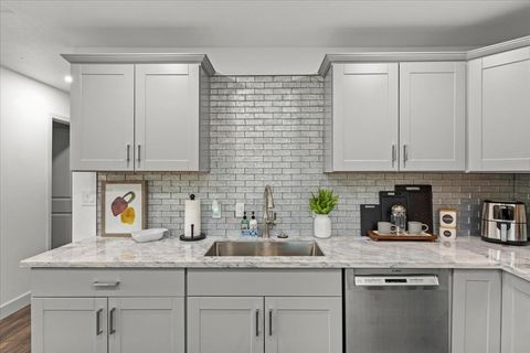 Tiny photo for 2180 Patton Ave Ave, NAPA, CA 94559 (MLS # ML82040771)