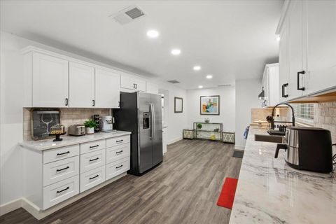 Tiny photo for 2180 Patton Ave Ave, NAPA, CA 94559 (MLS # ML82040771)