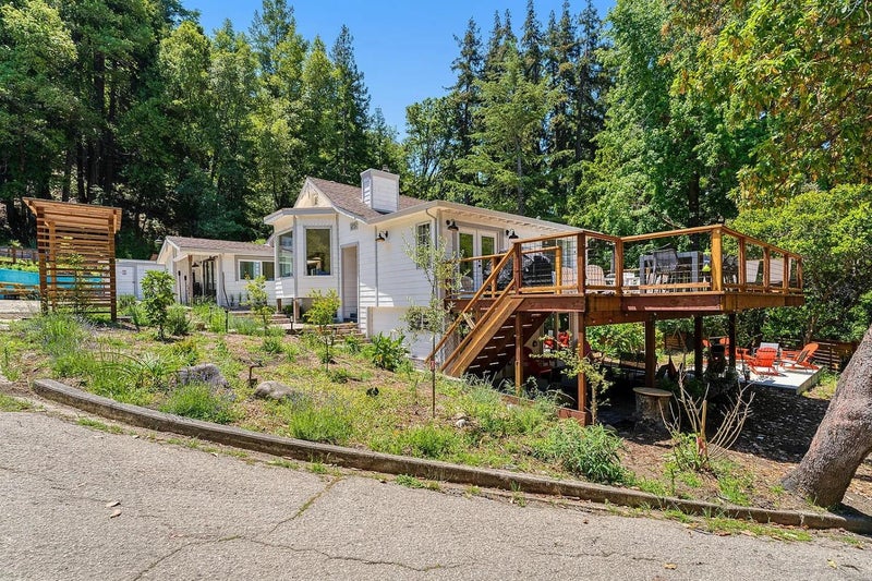 1003 Laurel Glen