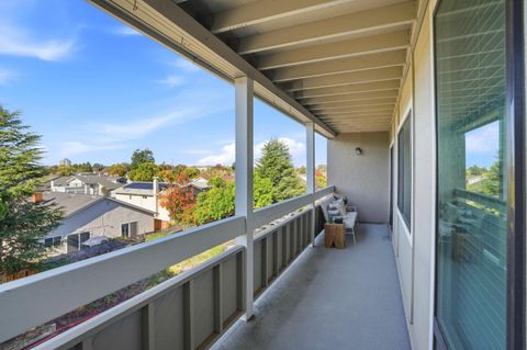 Tiny photo for 1171 Compass Lane #305, Foster City, CA 94404 (MLS # ML82027778)