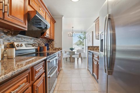 Tiny photo for 1171 Compass Lane #305, Foster City, CA 94404 (MLS # ML82027778)