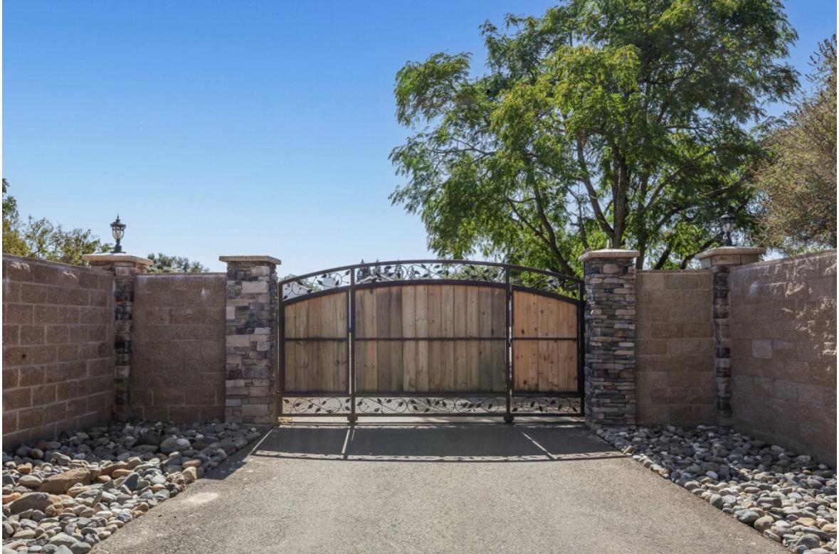 5852 Olive Ranch Road