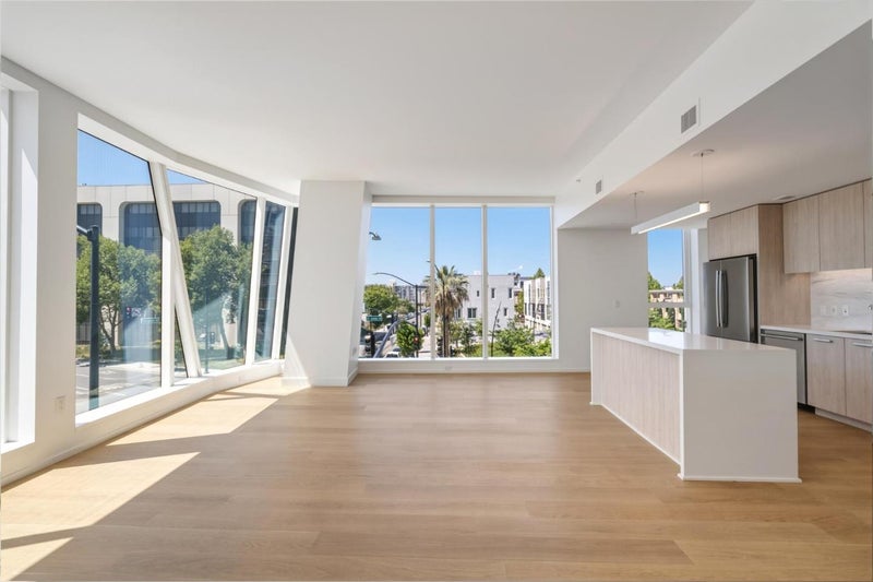 188 West Saint James Street 10302