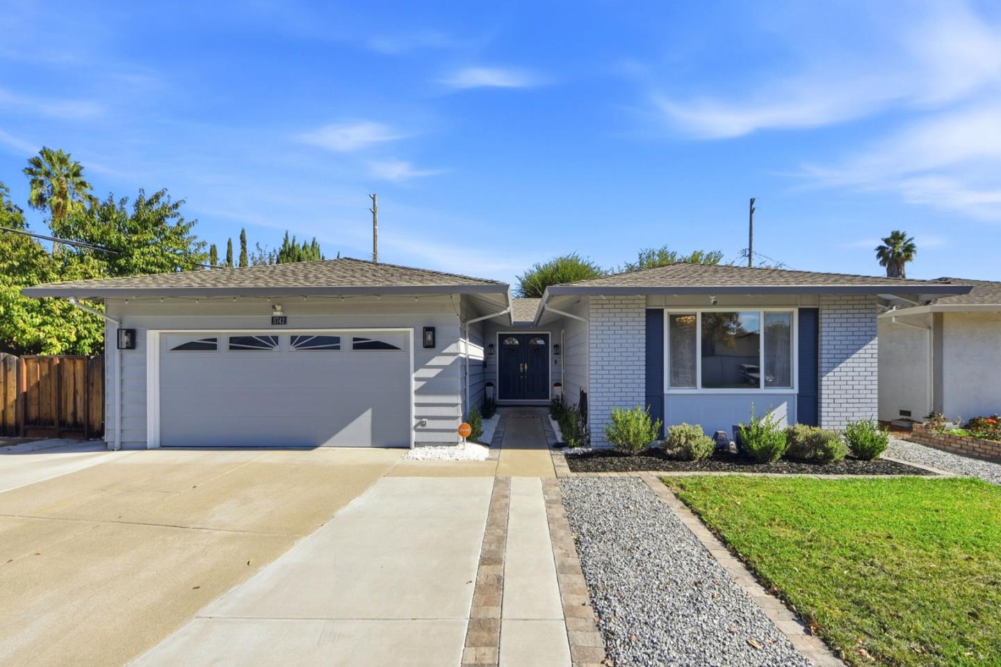 5742 San Lorenzo Drive