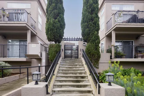 617 Woodside Way Unit C, San Mateo, CA 94401 - #: ML82034751