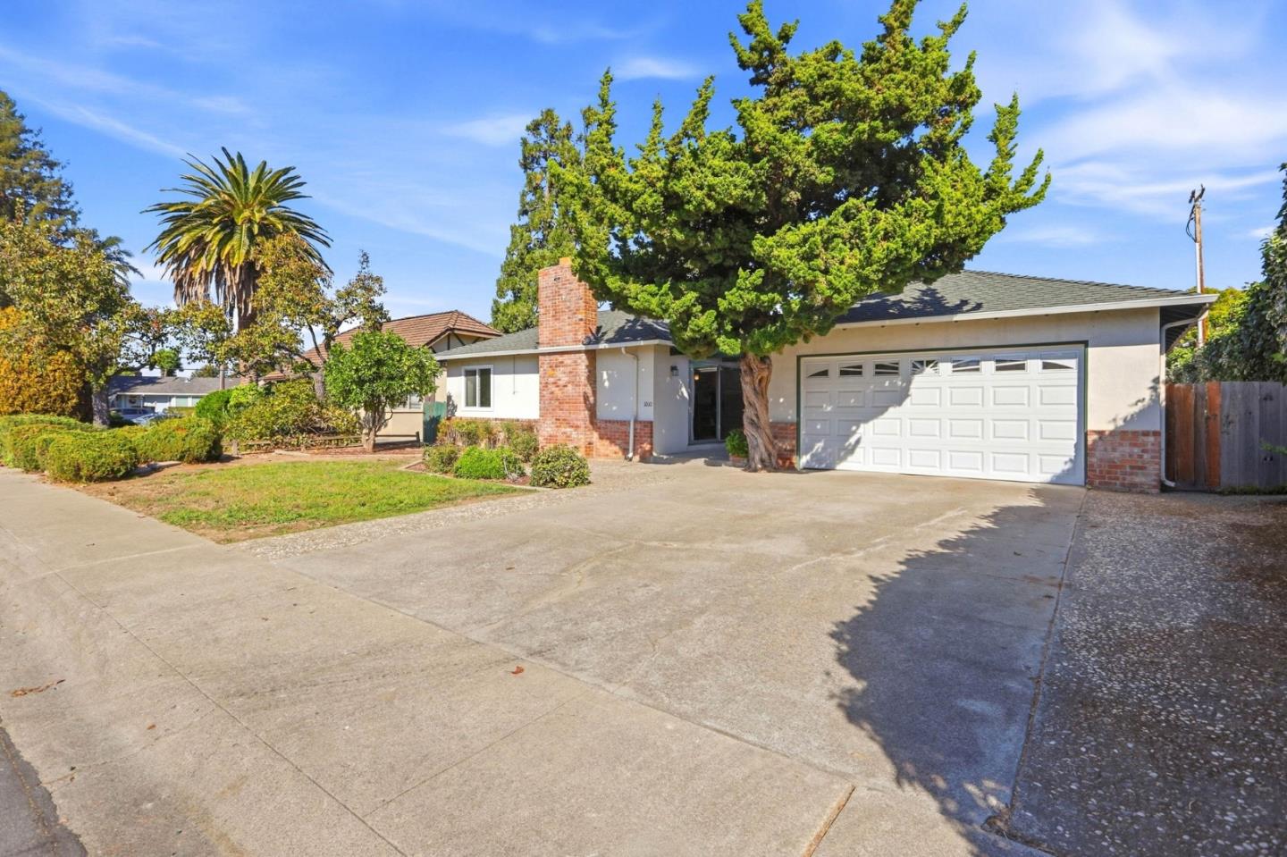 1010 South Baywood Avenue