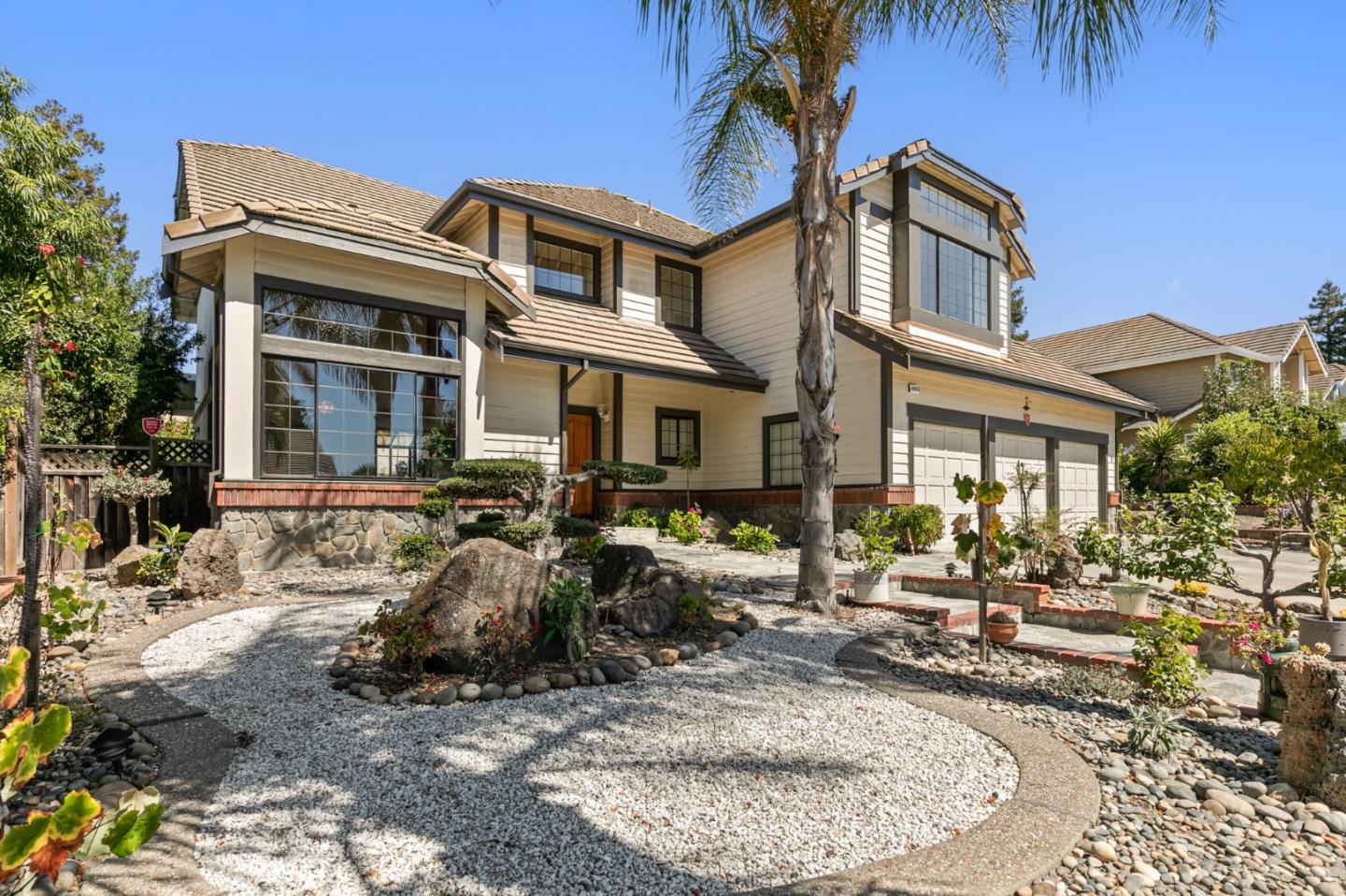 48925 Ventura Drive