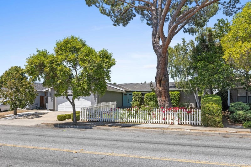 8395 Westwood Drive