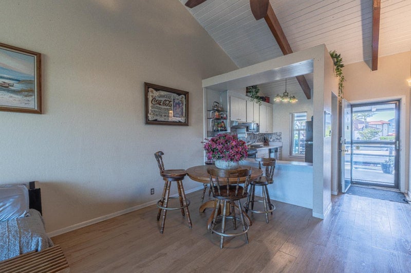 158 Kern Street 11