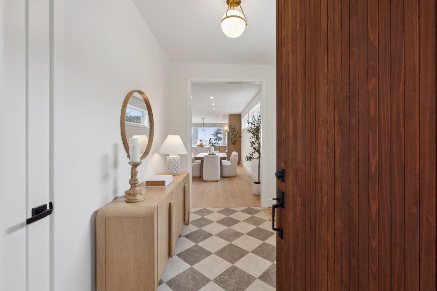 1008 Mirador Terrace