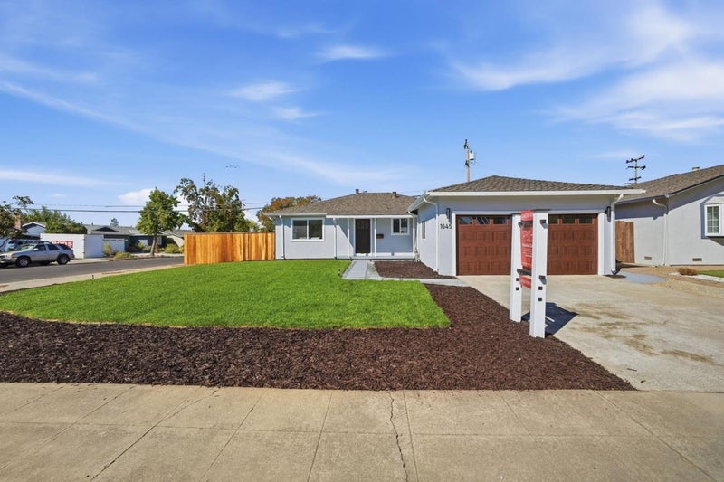 1645 Orchard View Drive