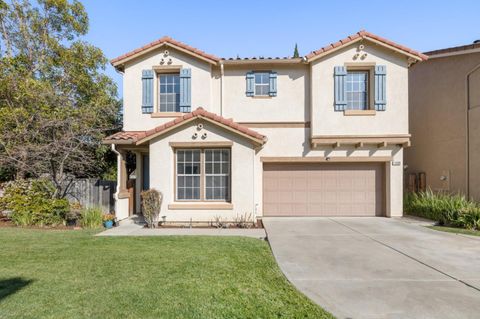 Photo of 5500 Cooney Place, SAN JOSE, CA 95123 (MLS # ML82032734)