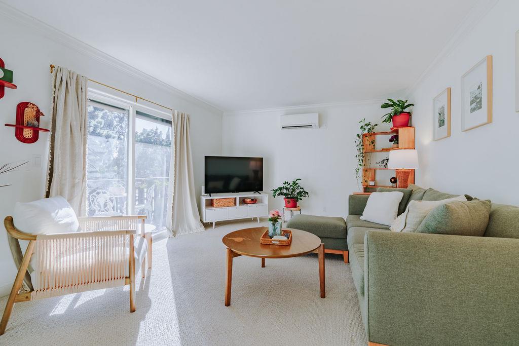 100 E Middlefield Road
