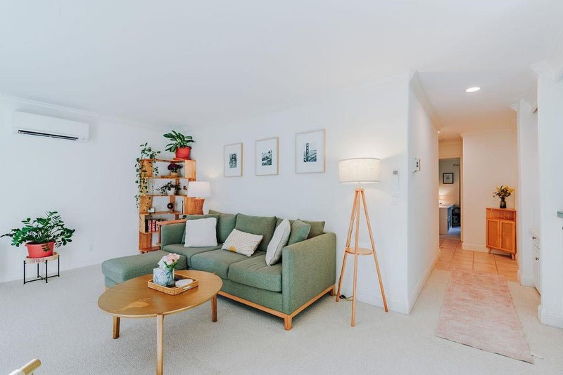 100 East Middlefield Road 4H