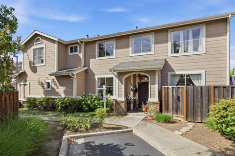Photo of 439 Ashling Court, SAN JOSE, CA 95136 (MLS # ML82048149)