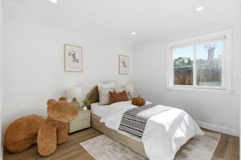 Tiny photo for 1033 Yorktown Drive, SUNNYVALE, CA 94087 (MLS # ML82043417)