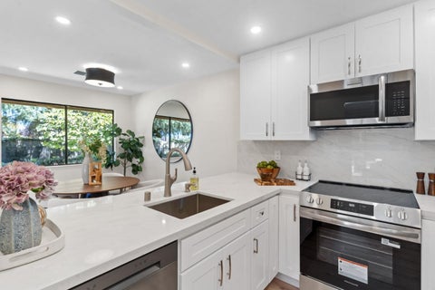 Tiny photo for 5487 Makati Circle, San Jose, CA 95123 (MLS # ML82060454)
