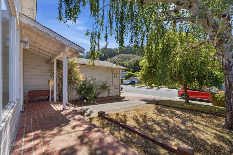 1527 Madeira Drive