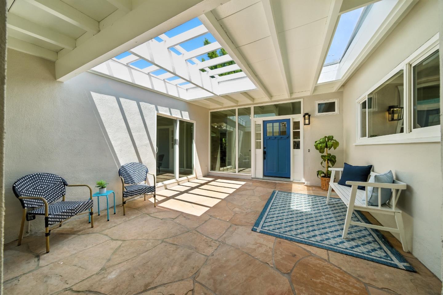 821 East Meadow Drive