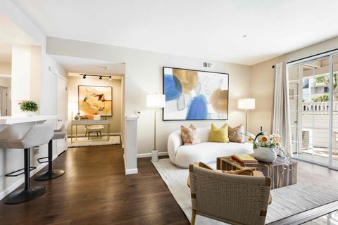 Photo of 605 Arcadia Terrace #104, SUNNYVALE, CA 94085 (MLS # ML82044852)