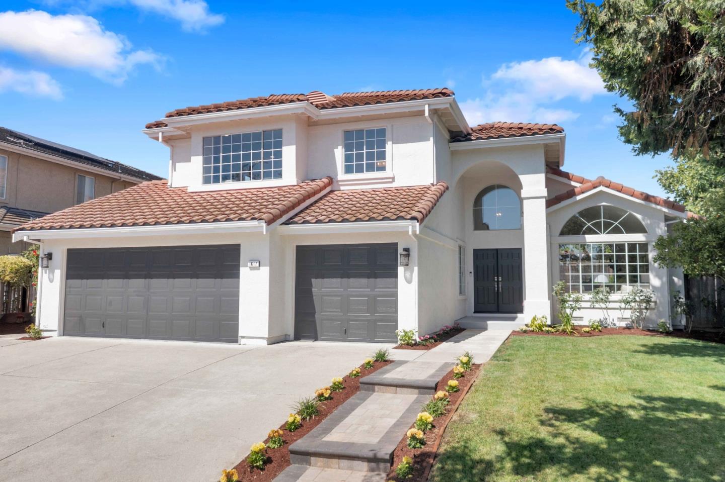 1617 Goldfinch Way