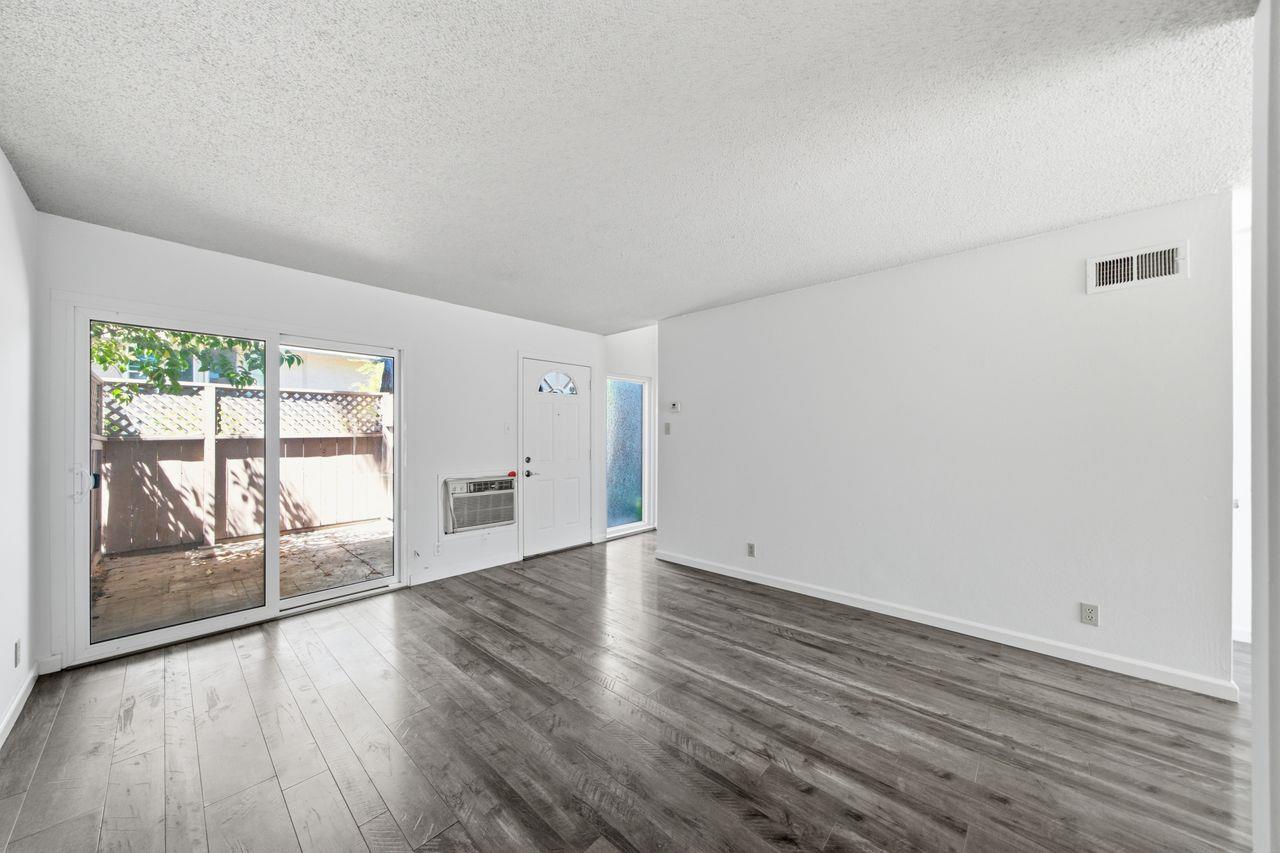 1681 Alvarado Avenue 10