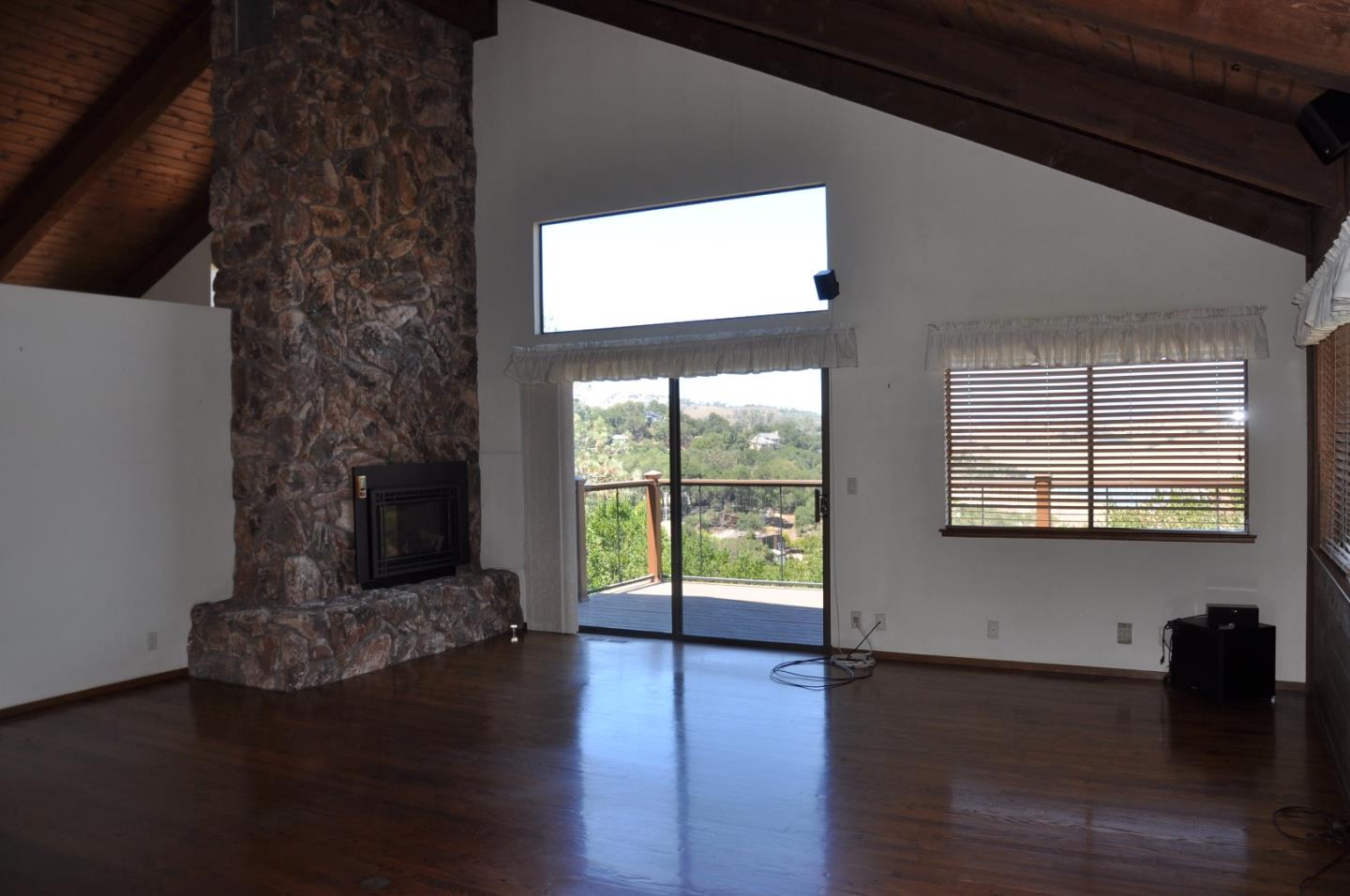 17590 Holiday Drive