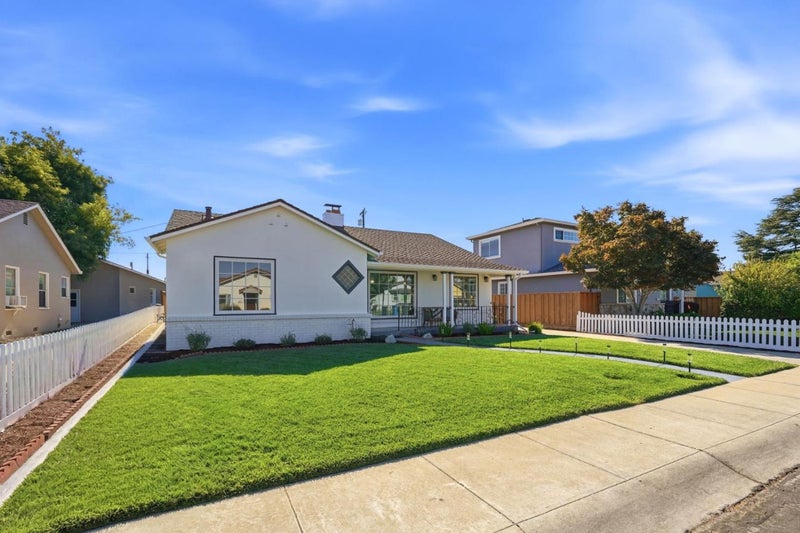 1226 Chapel Drive